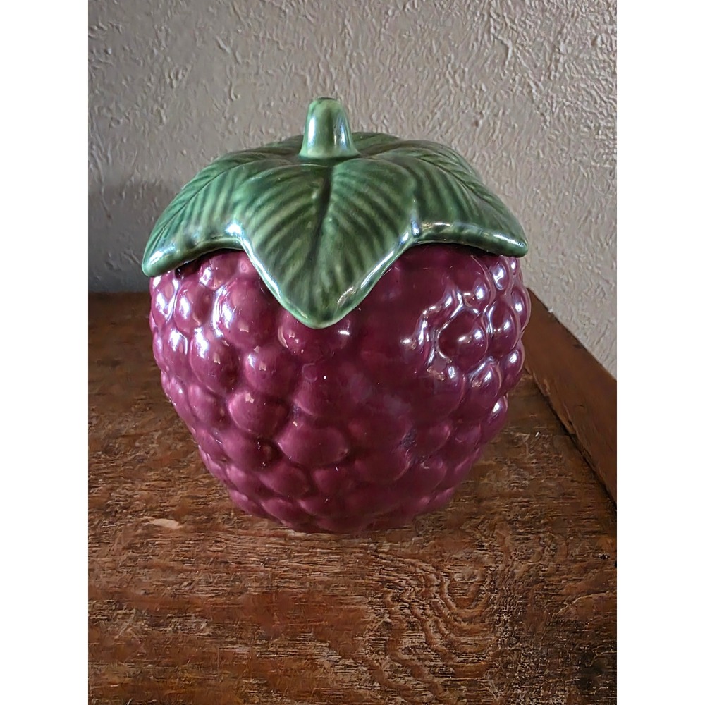 Vintage Ceramic Raspberry Lidded Jar Pink Fruit Canister Kitsch Decor 5" kitchen - Picture 3 of 8